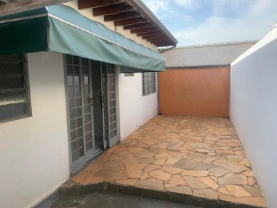 Imóvel Residencial - Jd. Candida - FUNDOS