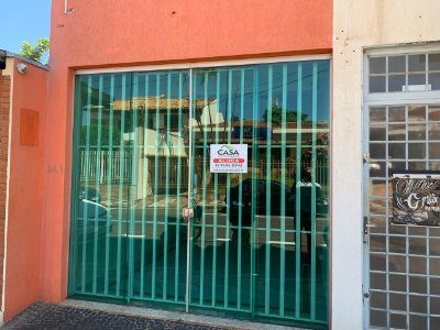 Imóvel Comercial - Proximo a Lojas de Construção Zeni - Centro