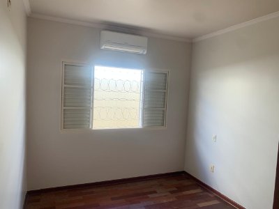 Imóvel Residencial - Jd. Luiza Maria