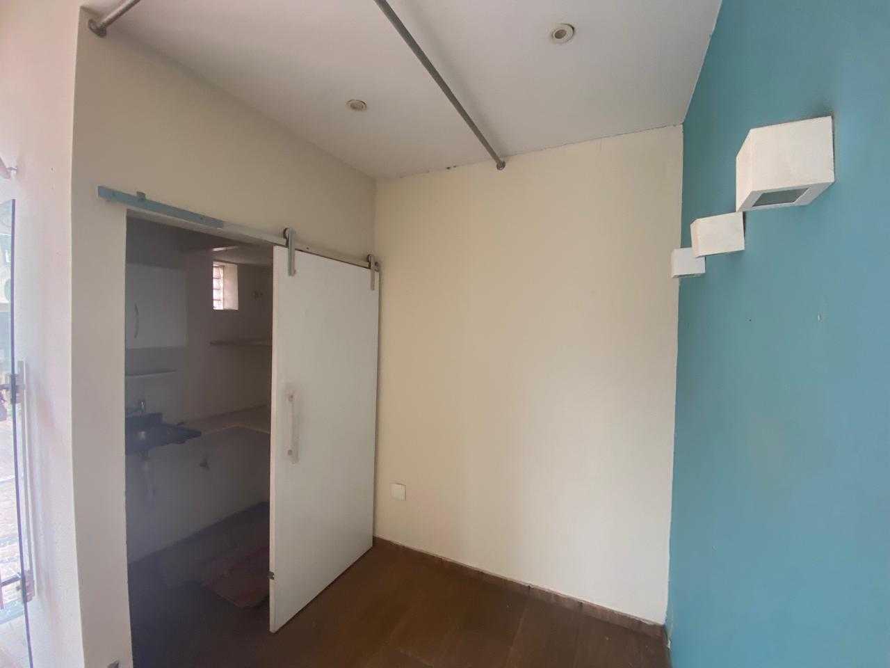 Imóvel Comercial - CENTRO - Próximo ao Segurança & Cia