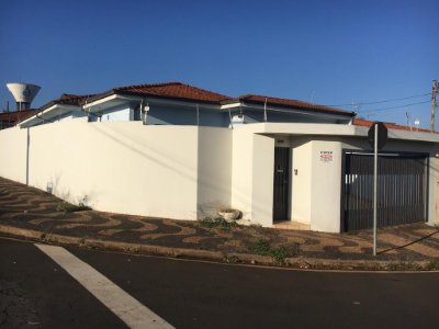 Imóvel no Jardim Universitário