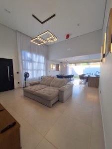 Imóvel Residencial - Cond. Resid. Samantha III