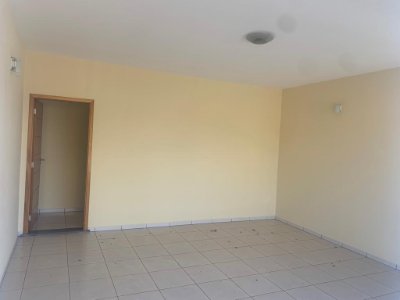 Imóvel Residencial -SOBRADO- Jardim Universitario - PROIBIDO ANIMAIS