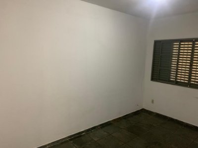 Imóvel Residencial - Jd. Candida - FUNDOS